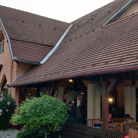 Korona Panzio Bed & Breakfast Balatonberény Exterior foto