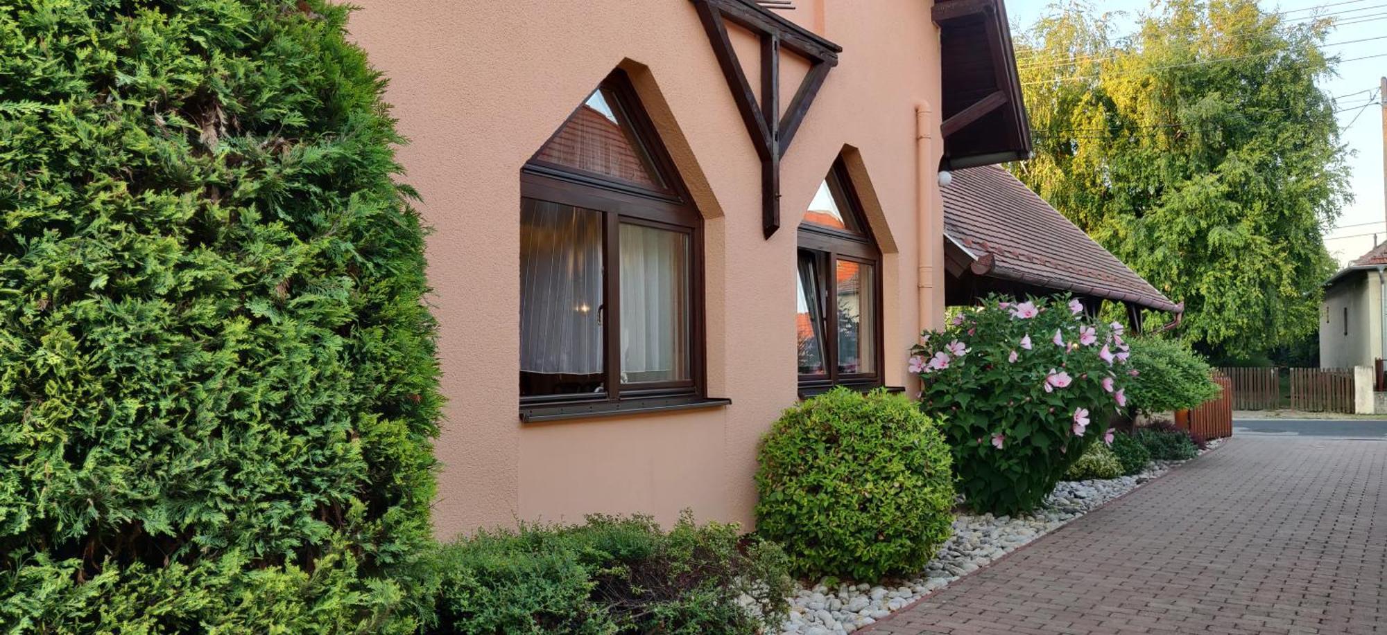Korona Panzio Bed & Breakfast Balatonberény Exterior foto