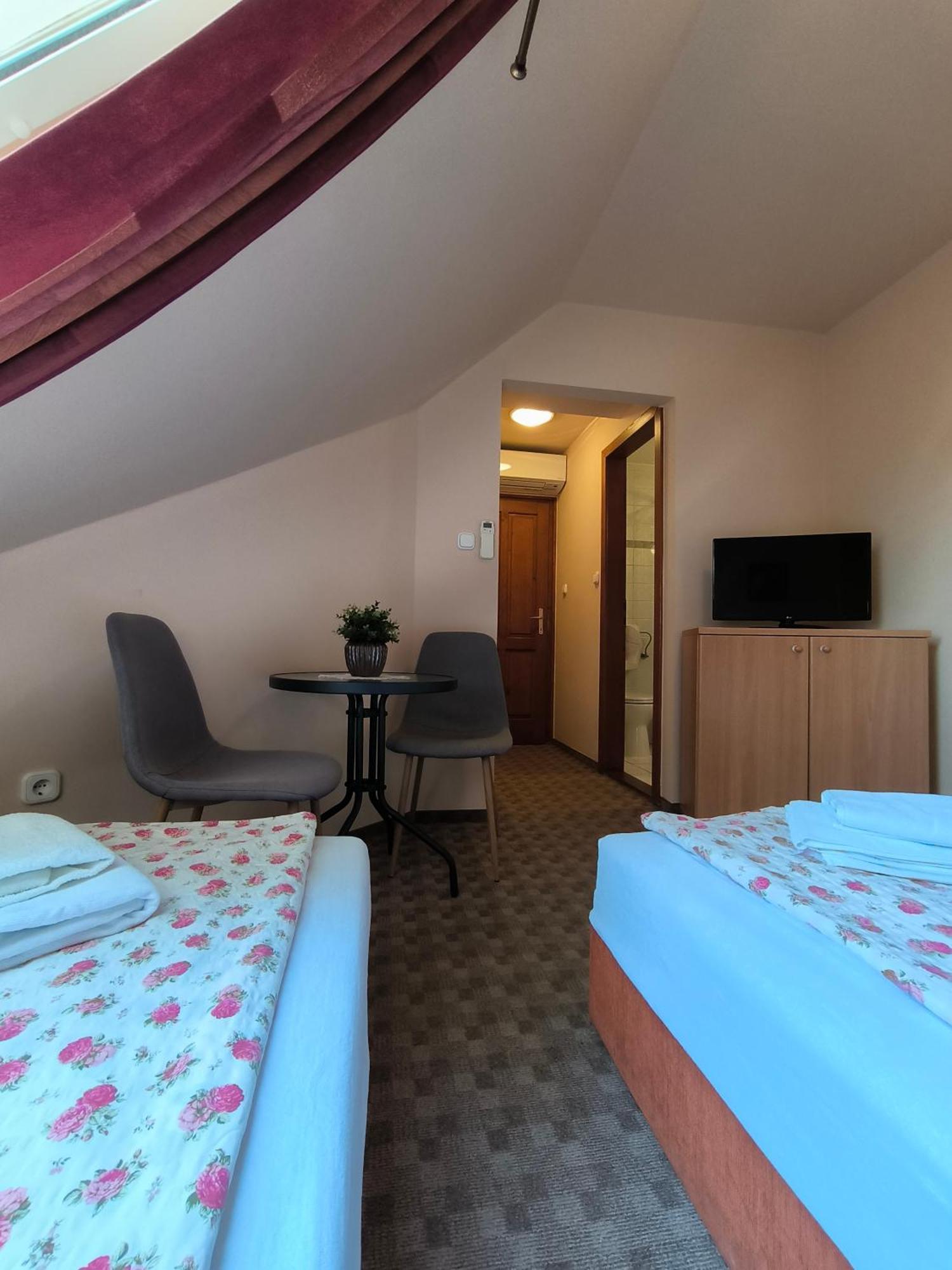 Korona Panzio Bed & Breakfast Balatonberény Exterior foto