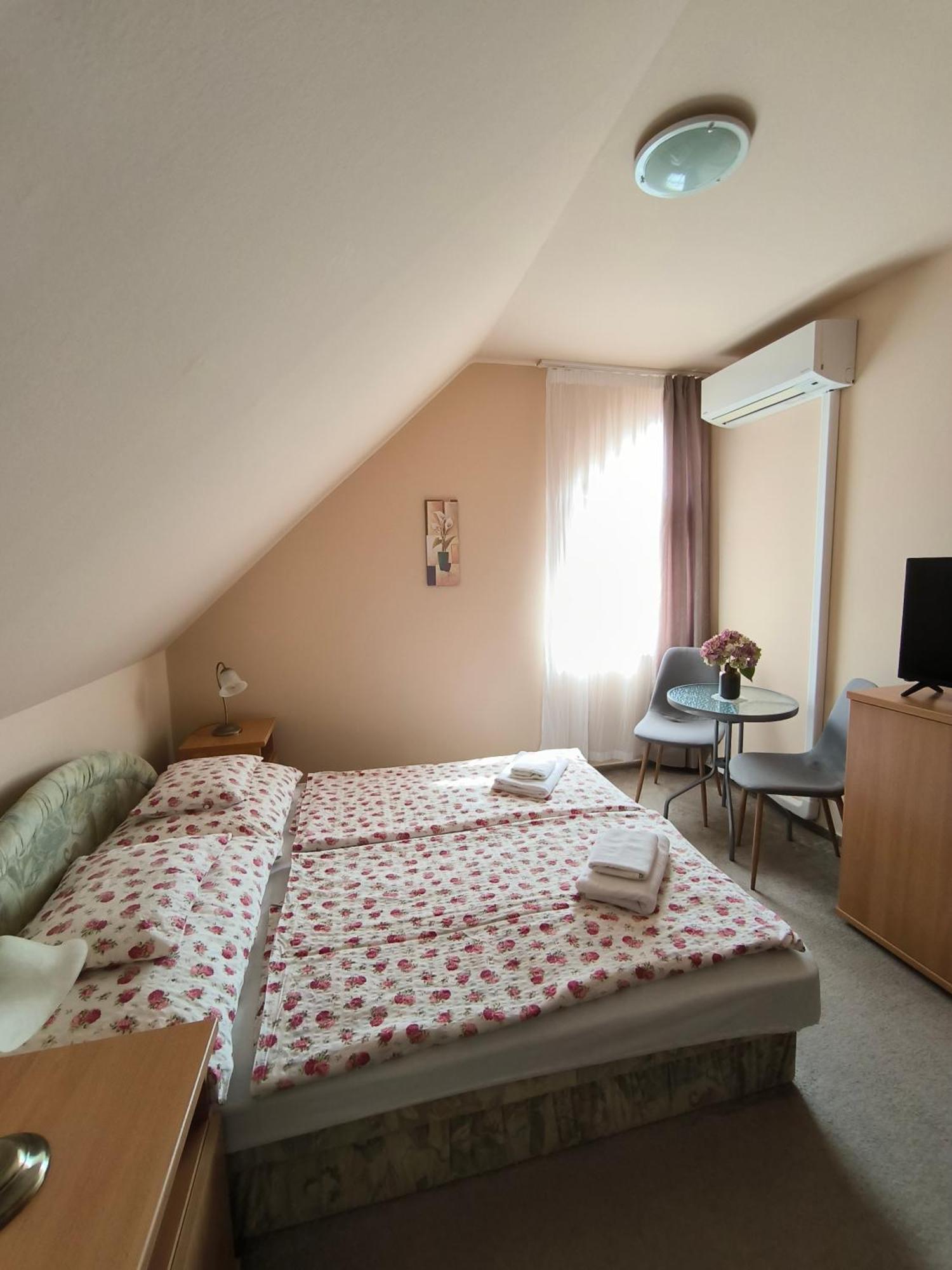 Korona Panzio Bed & Breakfast Balatonberény Exterior foto